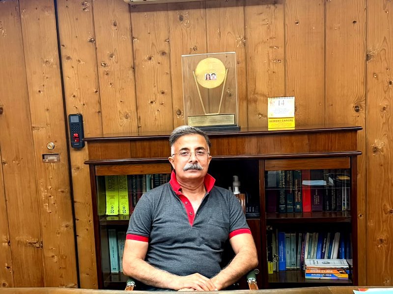 Dr. Prakash — Chamber